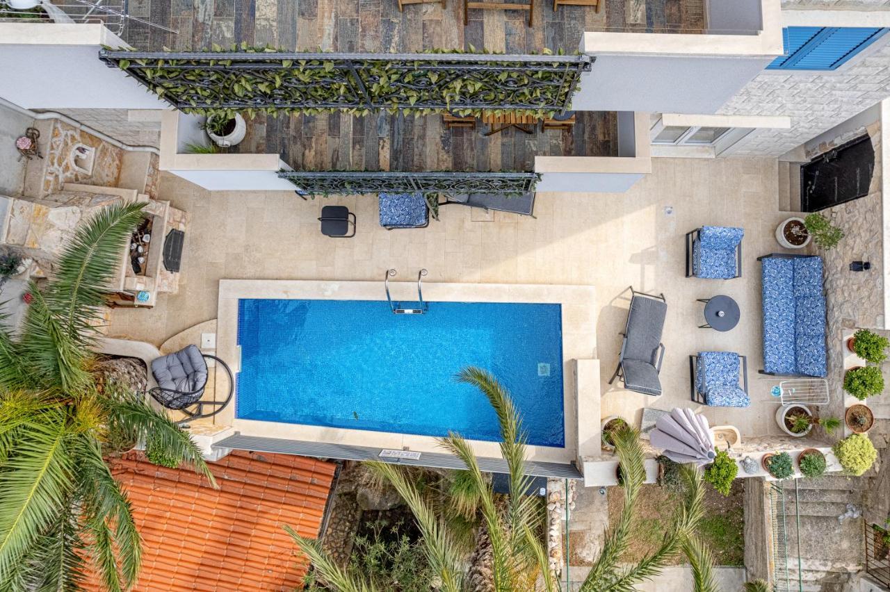 Villa Capitis In The Center- Luxury Apartment With Swimming Pool Đảo Hvar Ngoại thất bức ảnh