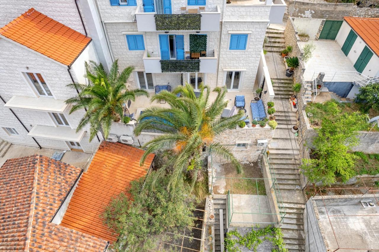 Villa Capitis In The Center- Luxury Apartment With Swimming Pool Đảo Hvar Ngoại thất bức ảnh