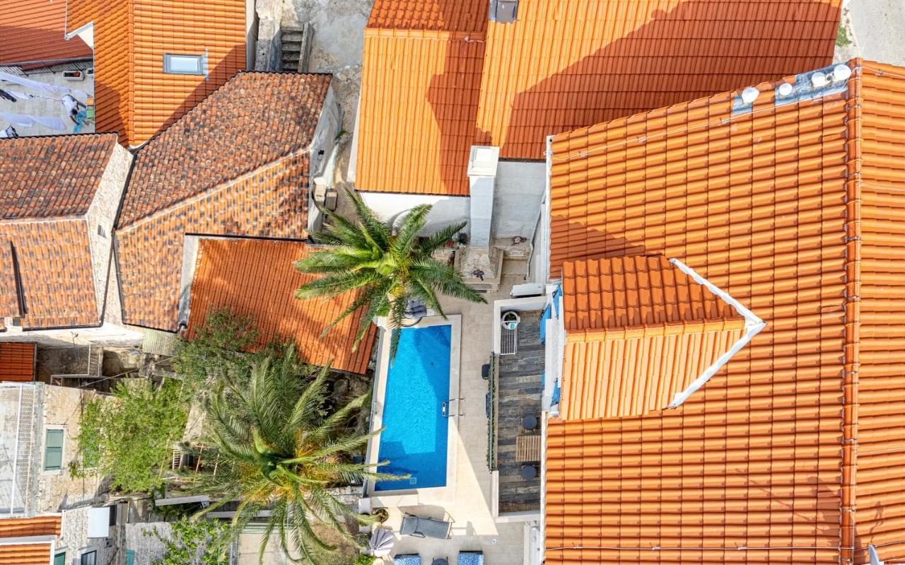 Villa Capitis In The Center- Luxury Apartment With Swimming Pool Đảo Hvar Ngoại thất bức ảnh