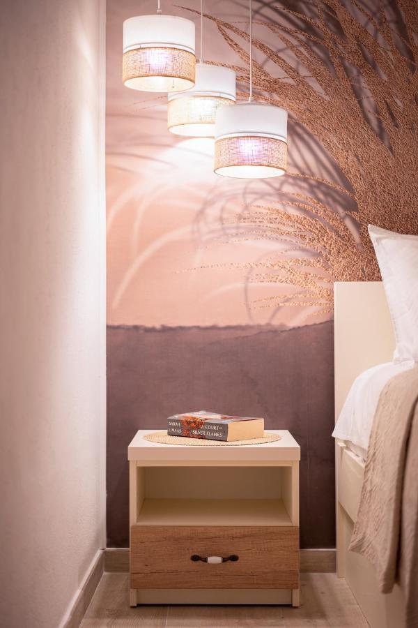 Villa Capitis In The Center- Luxury Apartment With Swimming Pool Đảo Hvar Ngoại thất bức ảnh