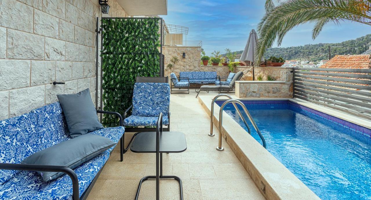 Villa Capitis In The Center- Luxury Apartment With Swimming Pool Đảo Hvar Ngoại thất bức ảnh